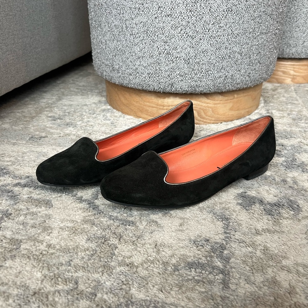 Via Spiga Suede Flats/ Loafers